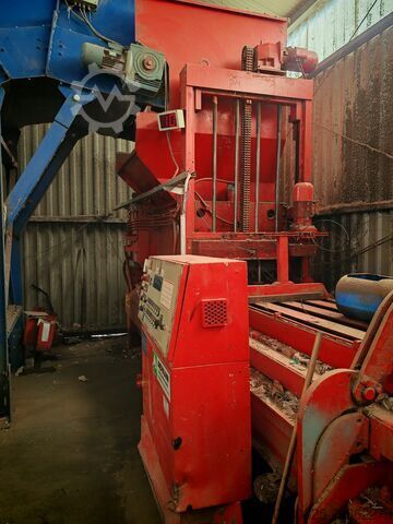 Ballenpresse mit Förderband Avermann AVOS BP 1411-60