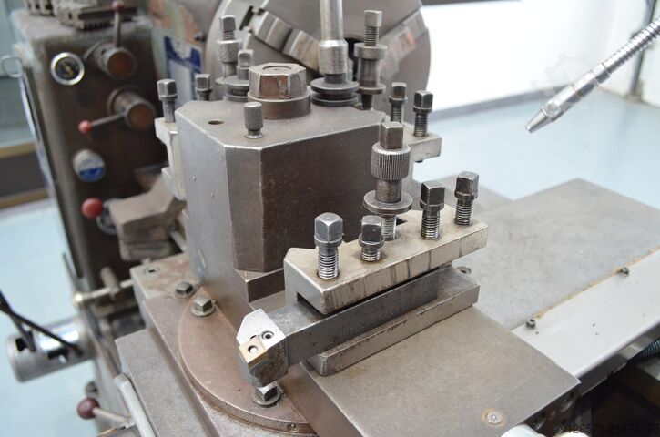 Torno central Amutio HB 575