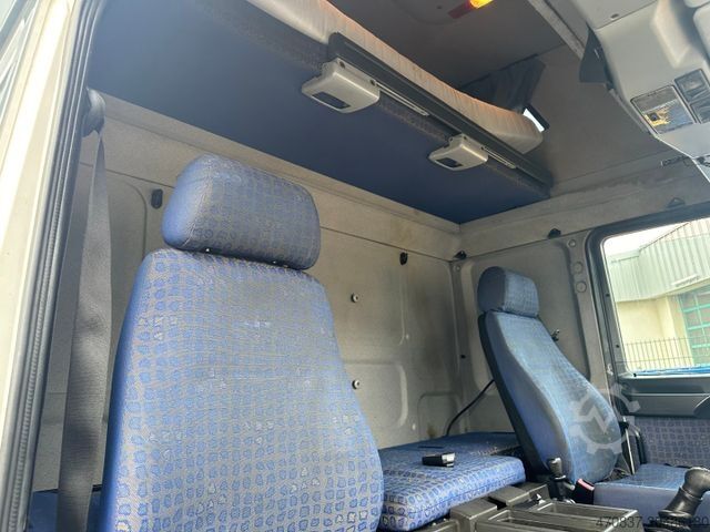 Takelwagen MAN 8.180 / Seilwinde / Rampen