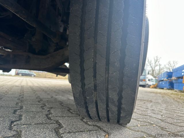 Takelwagen MAN 8.180 / Seilwinde / Rampen