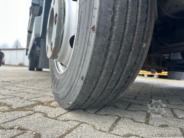 Takelwagen MAN 8.180 / Seilwinde / Rampen