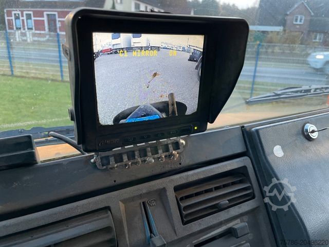 Vrachtauto met open laadbak UNIMOG U 5000 Doka Pritsche/ PK 10.502 A/ AC/ AHK/ EU 3