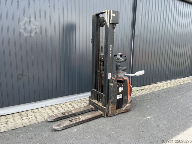Stand-on stacker BT SPE140