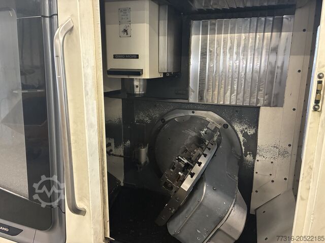 Universal machining center DMG MORI DMU 50