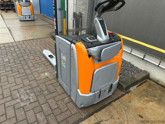 VS-22476 Empilhador elétrico triplex Still EXV SF 14, ano 2018 STILL EXV SF 14