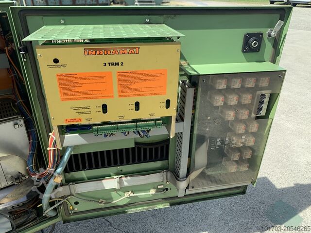 Universal CNC Milling Machine MAHO MH 400 E