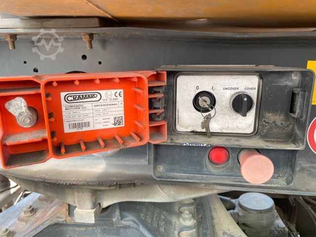 Damperli yarı römork SCHMITZ CARGOBULL Stahlkippmulde 3-Achsen