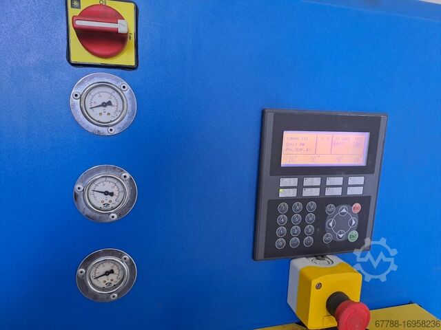 Halvautomatisk formblåsningsmaskin 2 x 5 L FERENC F-1400