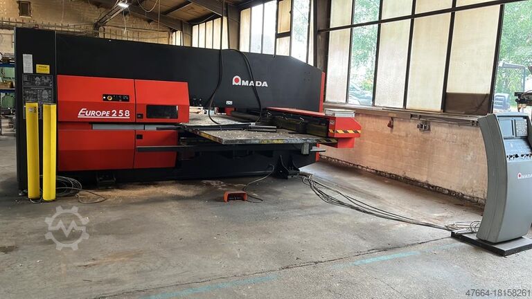 Stansemaskine Amada Europe 258