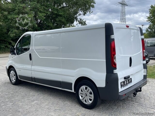 Duba panelată renault Trafic 2.0 dCi L2H1 AHK*WEBASTO*Lang