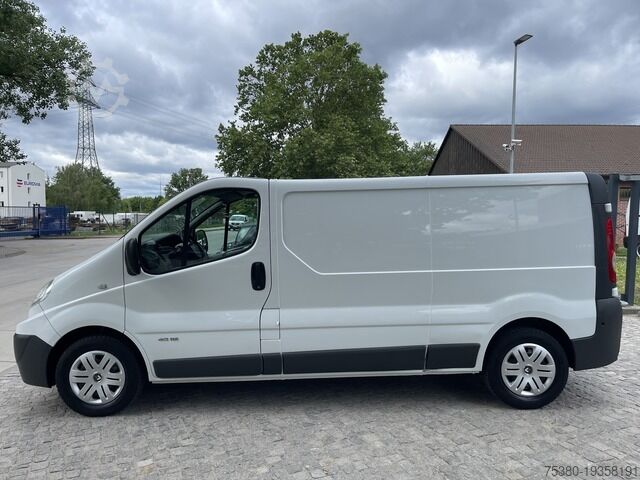 Duba panelată renault Trafic 2.0 dCi L2H1 AHK*WEBASTO*Lang