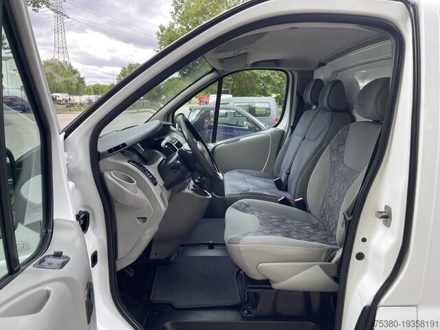 Duba panelată renault Trafic 2.0 dCi L2H1 AHK*WEBASTO*Lang