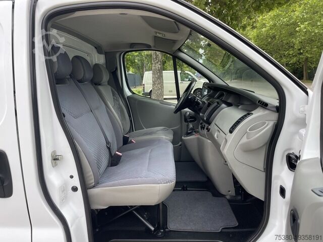 Duba panelată renault Trafic 2.0 dCi L2H1 AHK*WEBASTO*Lang