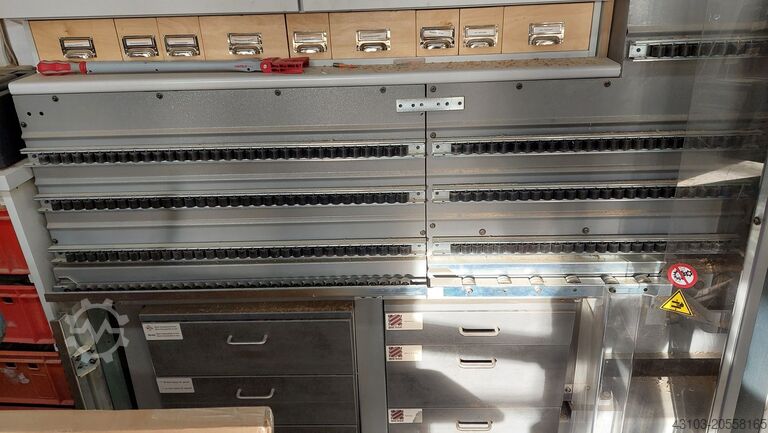 Bearbetningscenter med genomloppsmatning BIESSE SKIPPER V 31