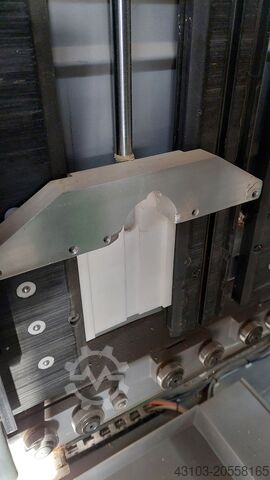 Bearbetningscenter med genomloppsmatning BIESSE SKIPPER V 31