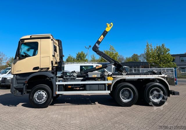 Camion benne à bras amovible MERCEDES-BENZ Arocs 3345 6x6 BB/ Hyva 26-51-S/ Kran Hydr.