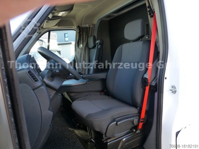 Transportador con plataforma y toldo RENAULT Pritsche Plane mit Schlafkabine hinten