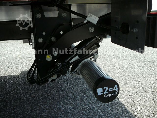 Vrachtwagen met bakwagen FORD Transit Koffer Ladebordwand Klima Temp. DAB