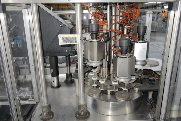 Zalomovač a nasazovač kapslí na sekt Robino & Galandrino Aufsetzer u. Anfalter