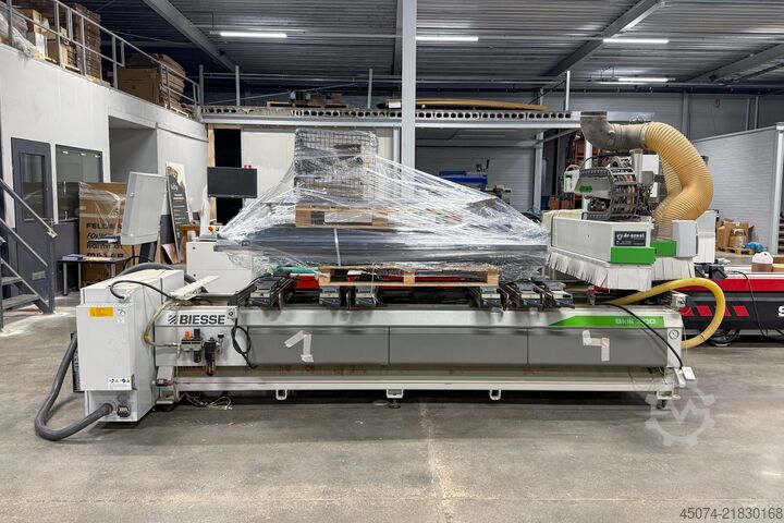 Centre d'usinage Biesse Skill 300