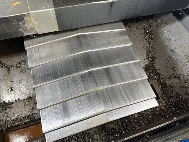 Κάθετο κέντρο κατεργασίας CNC HURCO VM 10 i