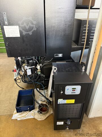 Κάθετο κέντρο κατεργασίας CNC HURCO VM 10 i