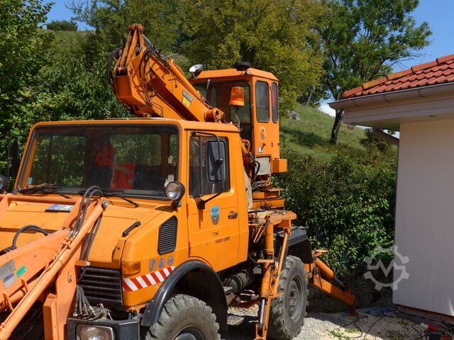 Unimog Klaus koparka z ładowaczem czołowym Mercedes-Benz Unimog U424/U1000