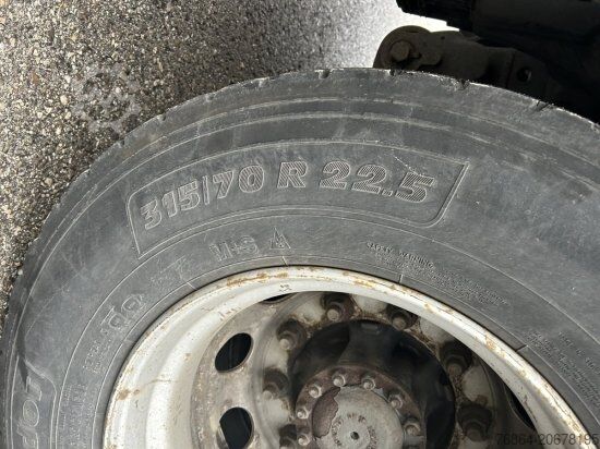 Flaklastbil med kapell VOLVO FE 280 PRITSCHE/PLANE, AUTOMATIK, E6