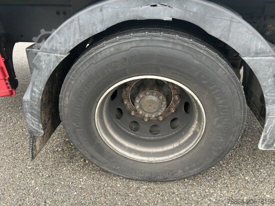 Flaklastbil med kapell VOLVO FE 280 PRITSCHE/PLANE, AUTOMATIK, E6