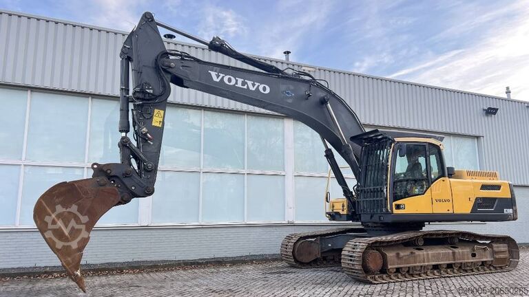 Koparka gąsienicowa Volvo EC 300 D L