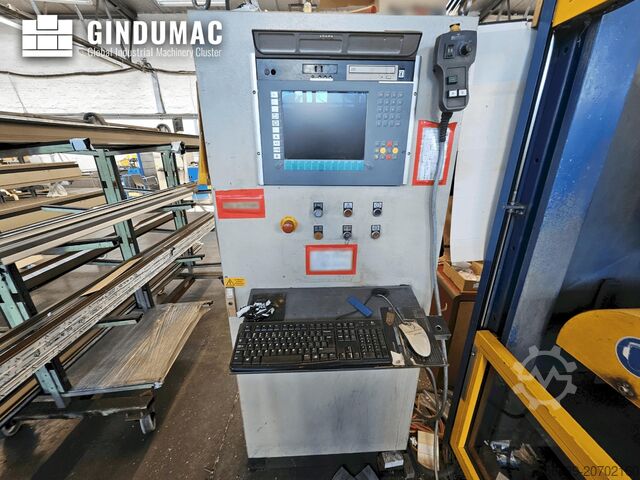 Dikey işleme merkezi SCHÜCO PBA 3250