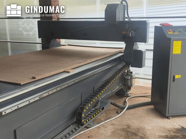 Mașină de frezat Gantry BARCENAS CNC SW1325V