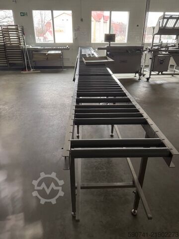 Dolum makinesi + şekillendirici + separatör Kompletna linia do produkcji hamburgerów Roobot 500 + FM250 + SC261