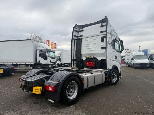 Cap tractor standard IVECO Stralis S-WAY AS440S48T/P Standklima Retarder