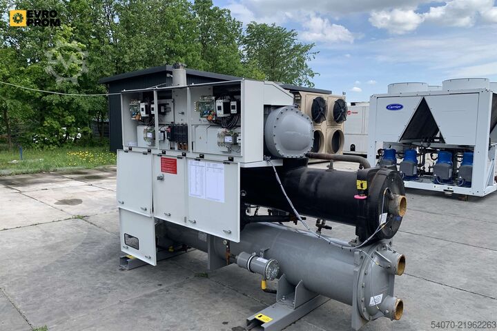 Chladič Used Industrial Chiller CARRIER - 449 kW | With warranty