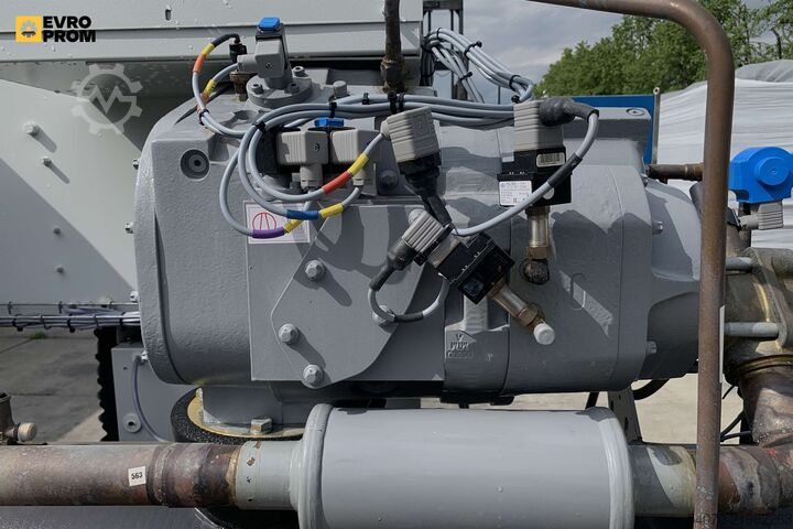 Chladič Used Industrial Chiller CARRIER - 449 kW | With warranty