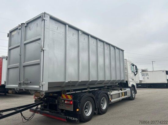 Tipper truck VOLVO FH 500 6X4, I-SHIFT , HYVA LIFT ABROLLKIPPER PREIS OHNE ABROLLCONTAINER
