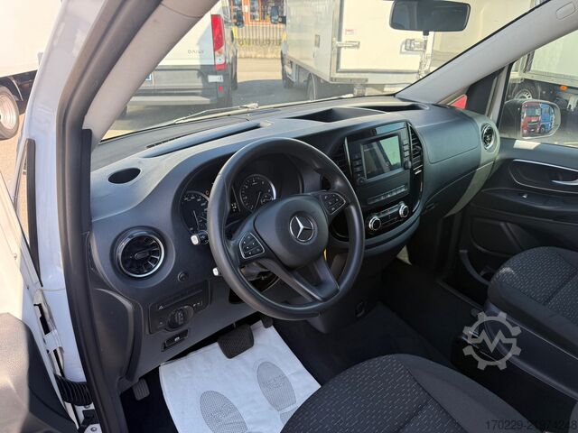 Minibus sa 8 mesta Mercedes-Benz VITO 116 CDI