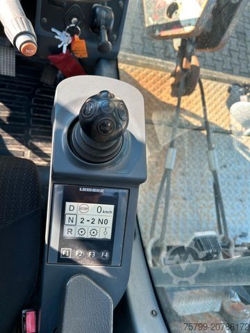 Truck mounted crane LIEBHERR Mobilkran LTC 1050-3.1 50t Kran hat nur 3300 h