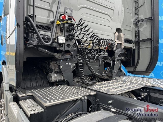 Standaard trekker Scania S 590 A4x2NB V8 RETARDER DIFF-L FULL AIR 8T P-AIRC