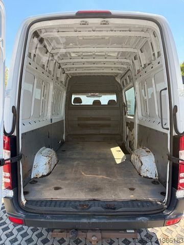 Højt tag varevogn MERCEDES-BENZ Sprinter 216 Kasten L2-H2 MOTORSCHADEN