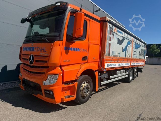 Tenteli düz yataklı kamyon MERCEDES-BENZ Mercedes Benz 3 Achser 6x2 AUT LM