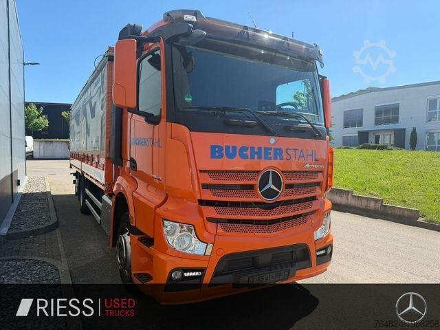 Tenteli düz yataklı kamyon MERCEDES-BENZ Mercedes Benz 3 Achser 6x2 AUT LM