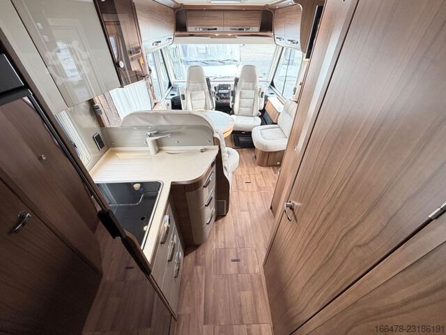 Ολοκληρωμένο αυτοκινούμενο τροχόσπιτο HYMER/ERIBA B 588 PremiumLine *Einzelbetten-1.Hand*