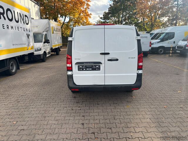 Furgoneta MERCEDES-BENZ Vito 111 CDI Kasten Lang/ Klima / PDC /