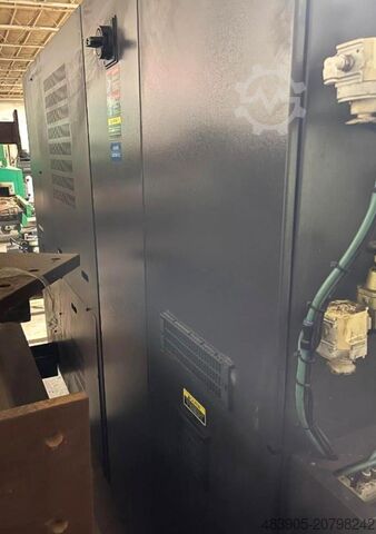 CNC turning and milling center Cnc lathe Hyundai WIA L200Y