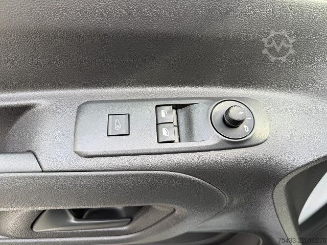 Κλειστό βαν Citroen BERLINGO M CLUB 130 EAT 8