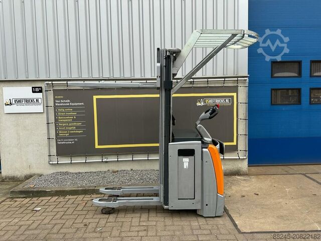 VS-22584 Elektryczny wózek wysokiego podnoszenia Still triplex z podnoszeniem wstępnym STILL exv sF 14i