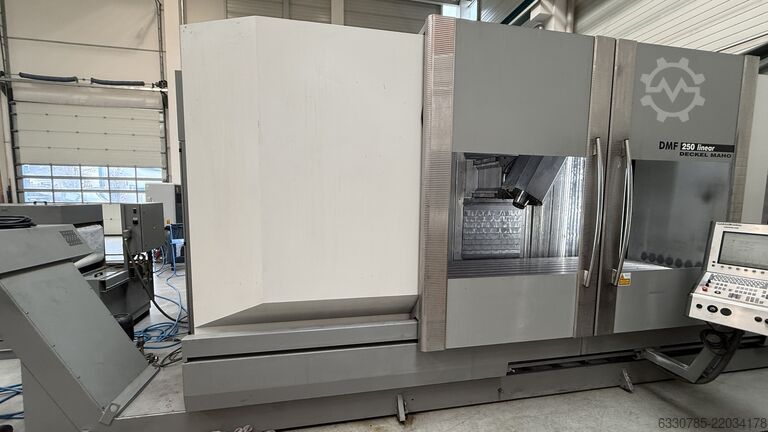 Pionowe centrum obróbcze Deckel Maho DMF 250 linear