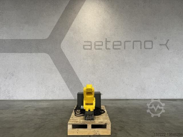 Repasovaný průmyslový robot — záruka 1 rok FANUC LR Mate 200iC